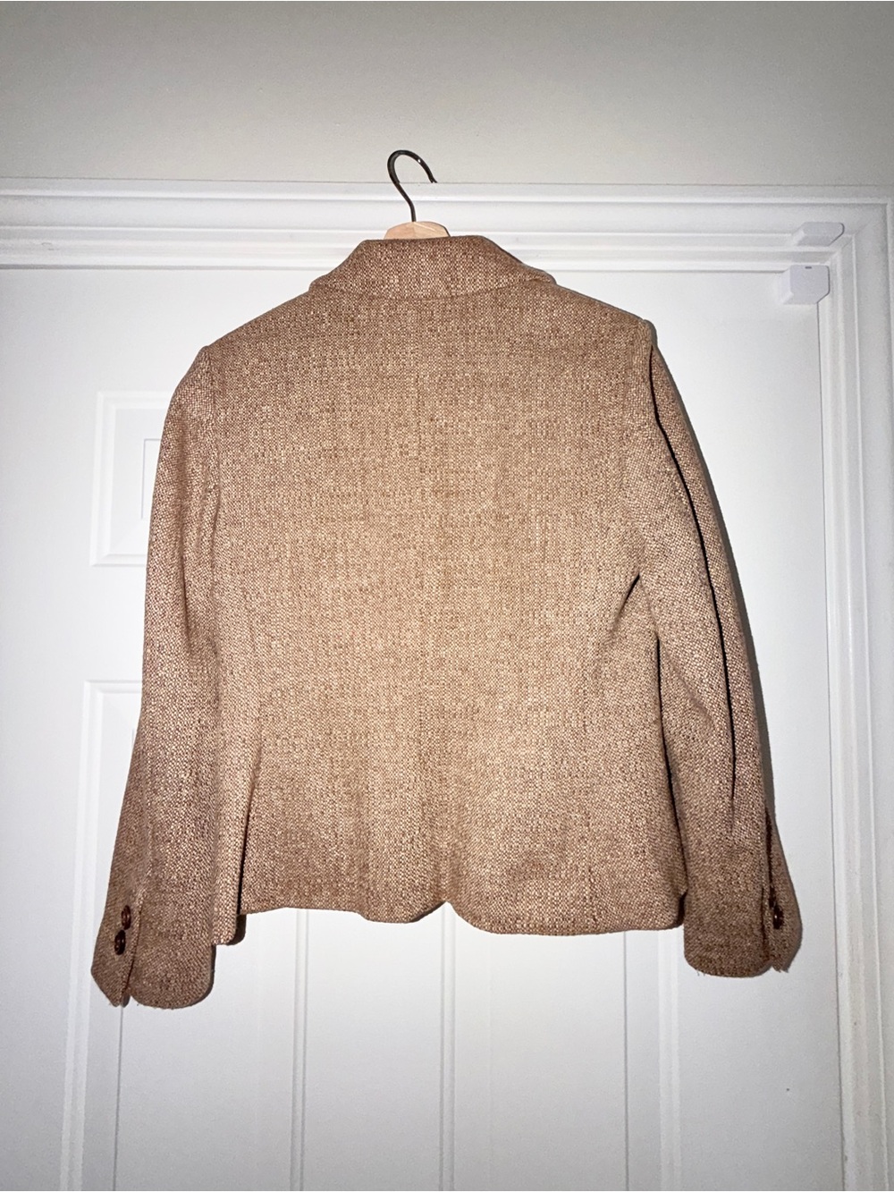 LOFT Women's Tan Tweed 75% Wool Blazer Jacket. Sz 8P - Picture 4 of 7